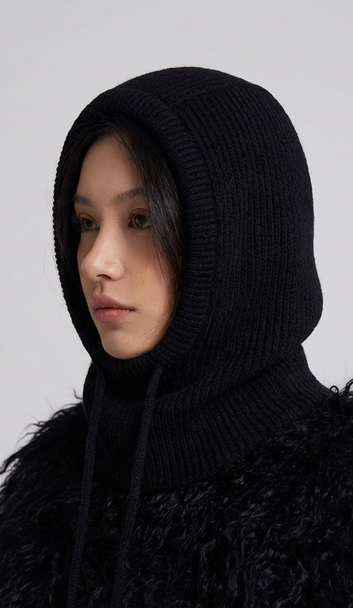 KNIT SCARF SLEEVE CAPE